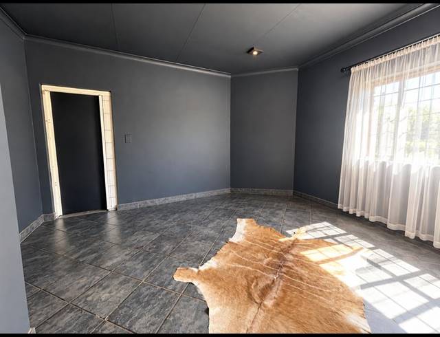 4 BEDROOM PROPERTY TO RENT IN WATERKLOOF RIDGE